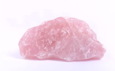 خواص شگفت‌انگیز سنگ رز کوارتز